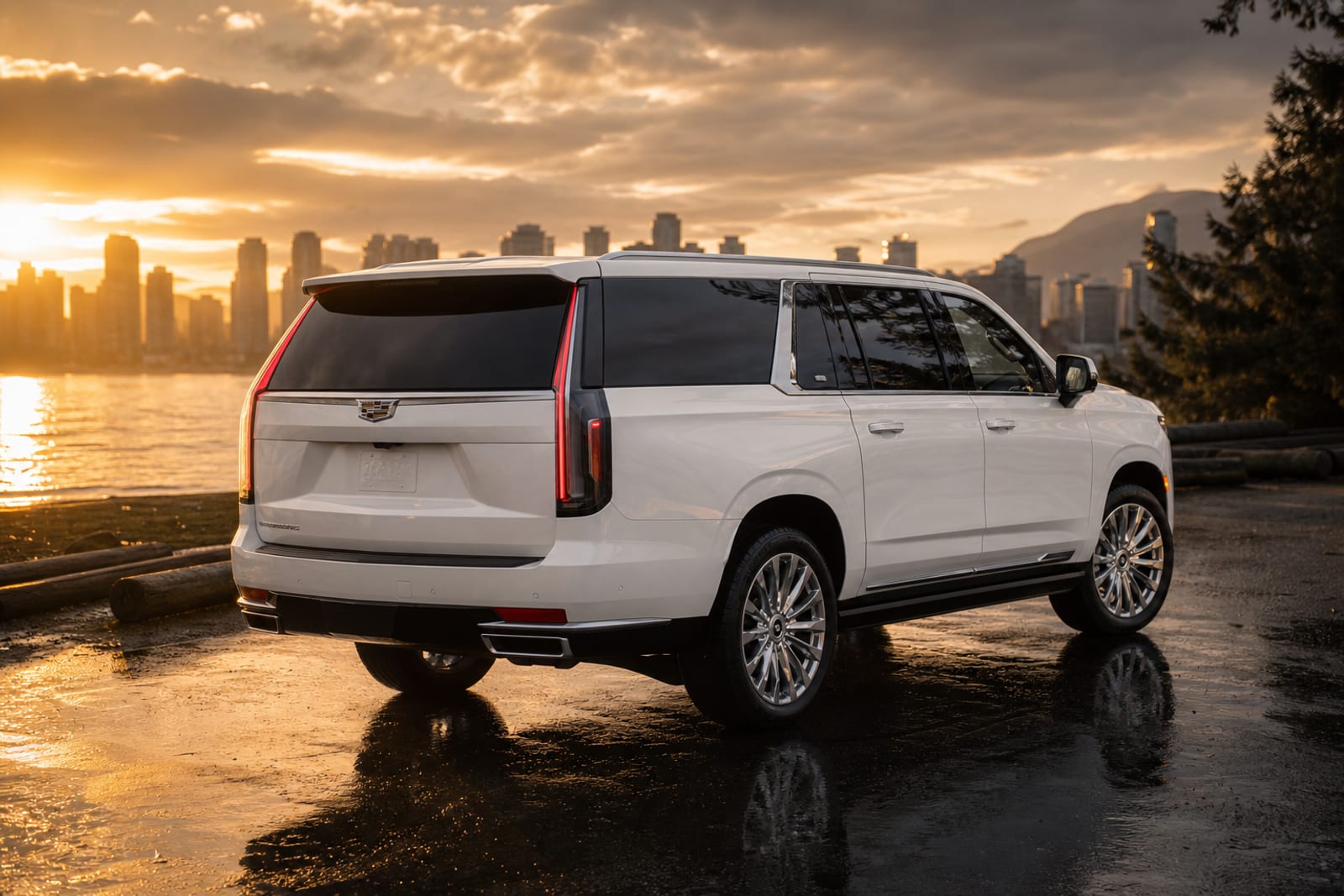 White 2024 Cadillac Escalade ESV 外观 2 温哥华豪车租赁