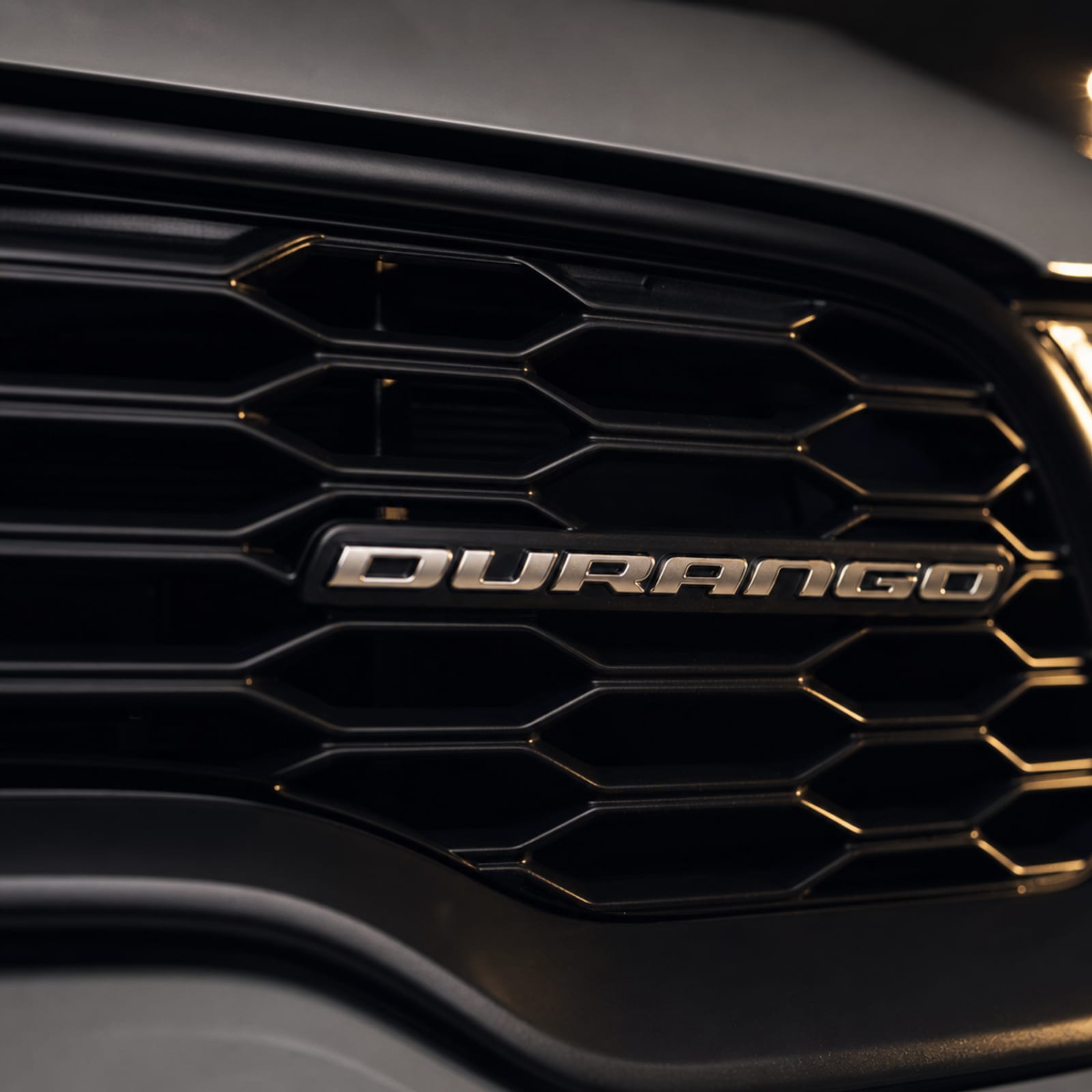 Grey 2023 Dodge Durango 细节 2 温哥华豪车租赁