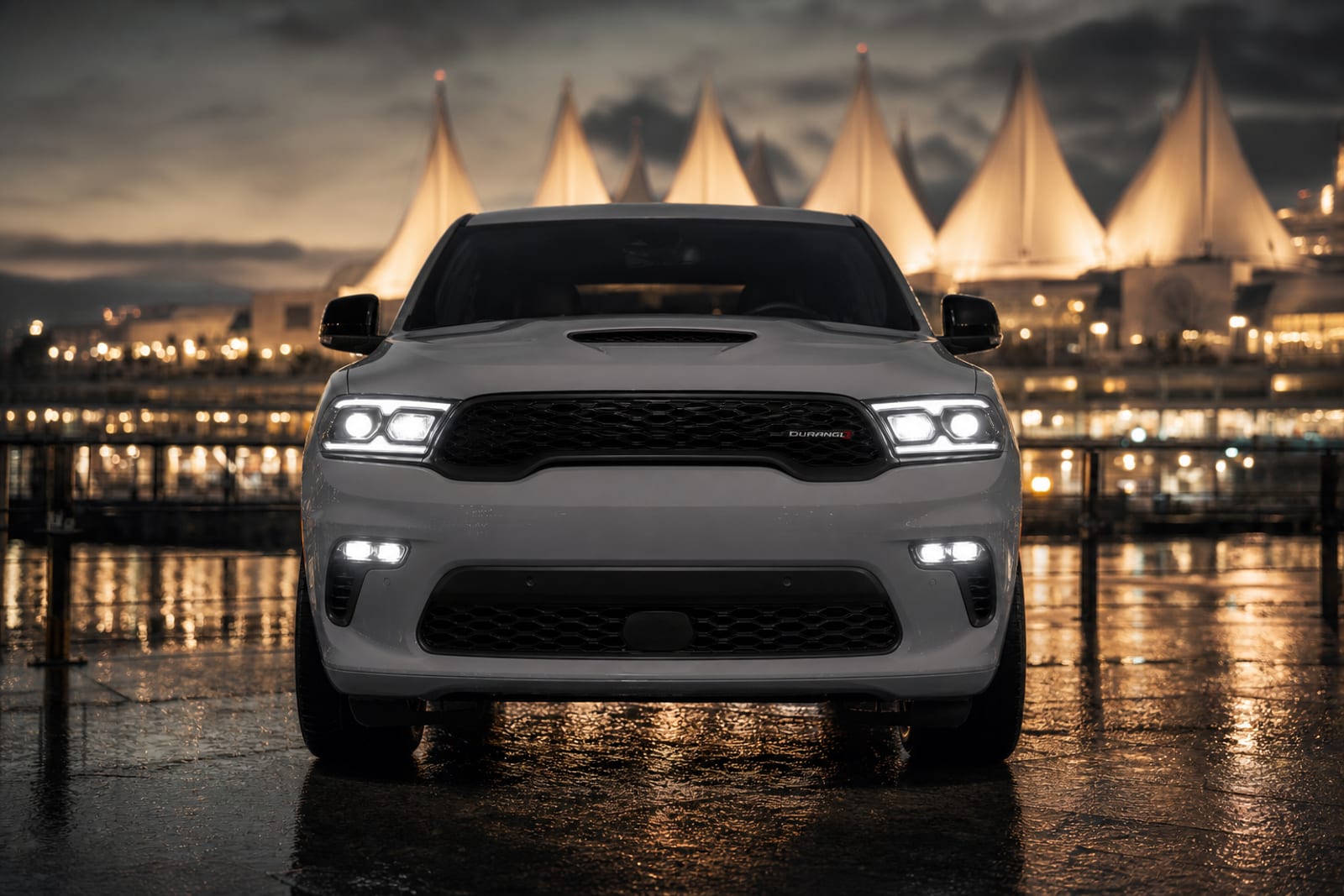 Grey 2023 Dodge Durango 外观 4 温哥华豪车租赁