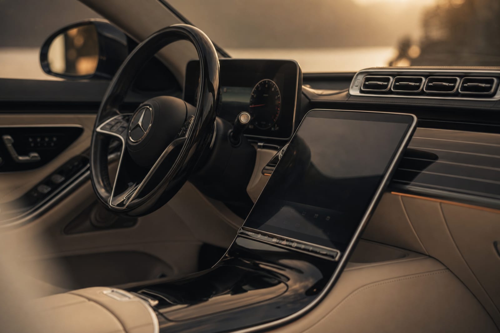 Black 2022 Mercedes-Benz S-Class 内饰 2 温哥华豪车租赁