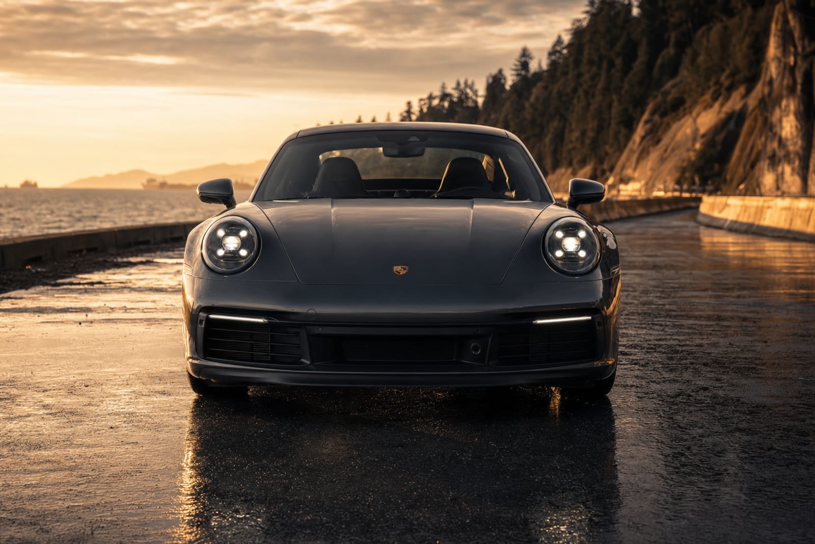 Grey 2021 Porsche 911 Carrera 4S 外观 4 温哥华豪车租赁