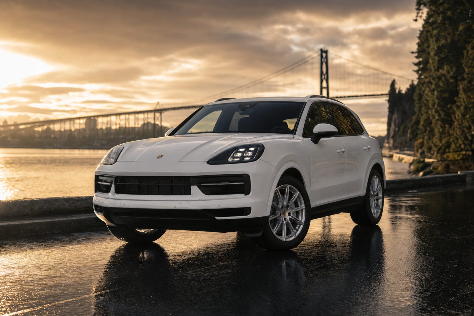 White 2024 Porsche Cayenne 外观 1 温哥华豪车租赁