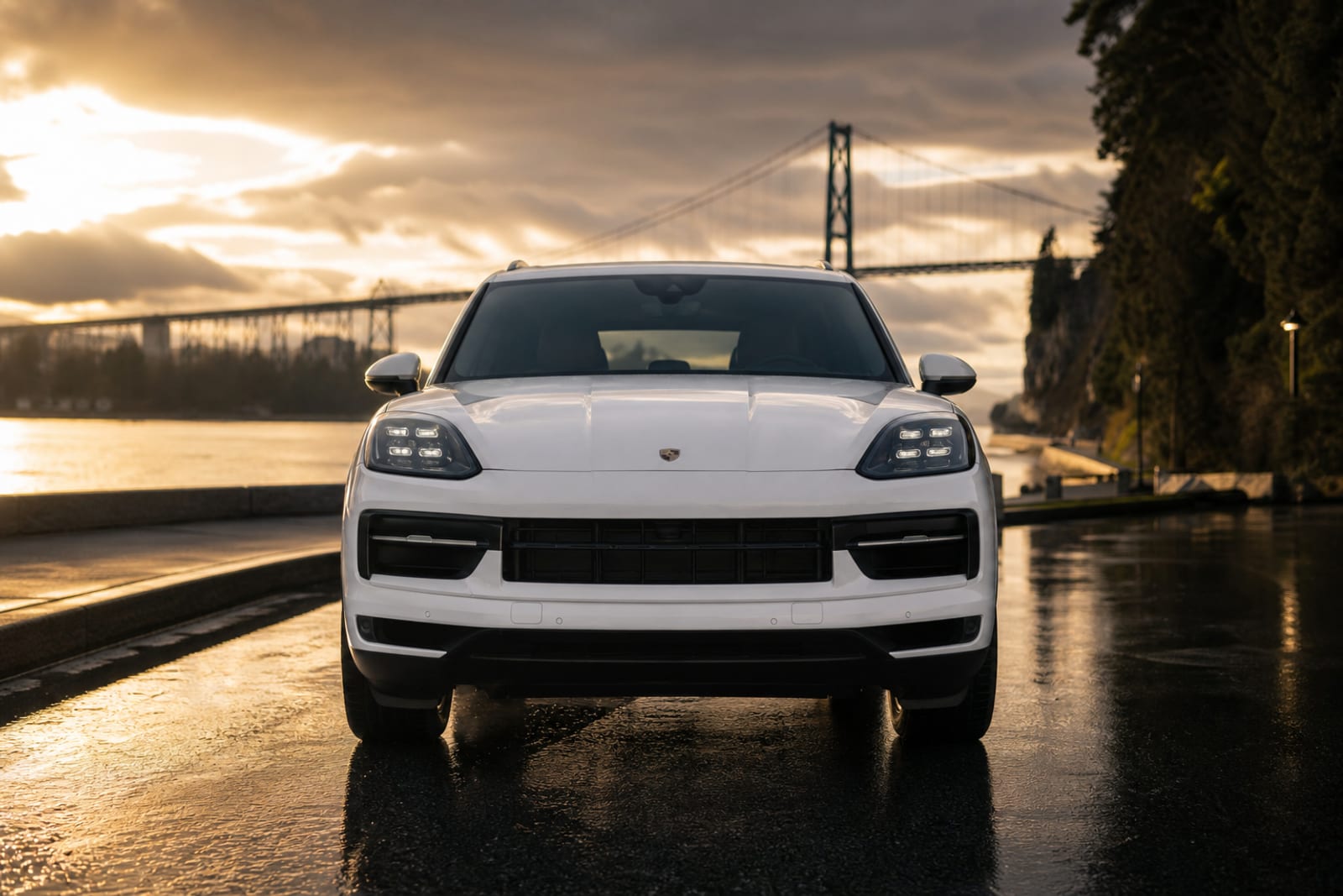 White 2024 Porsche Cayenne 外观 4 温哥华豪车租赁