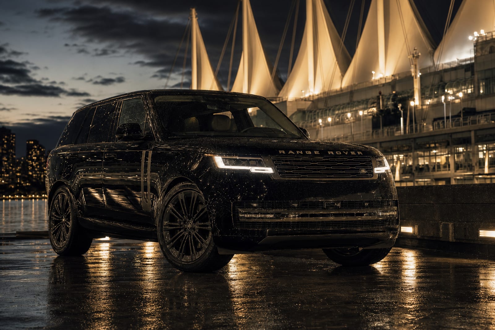 Black 2023 Land Rover Range Rover 外观 1 温哥华豪车租赁