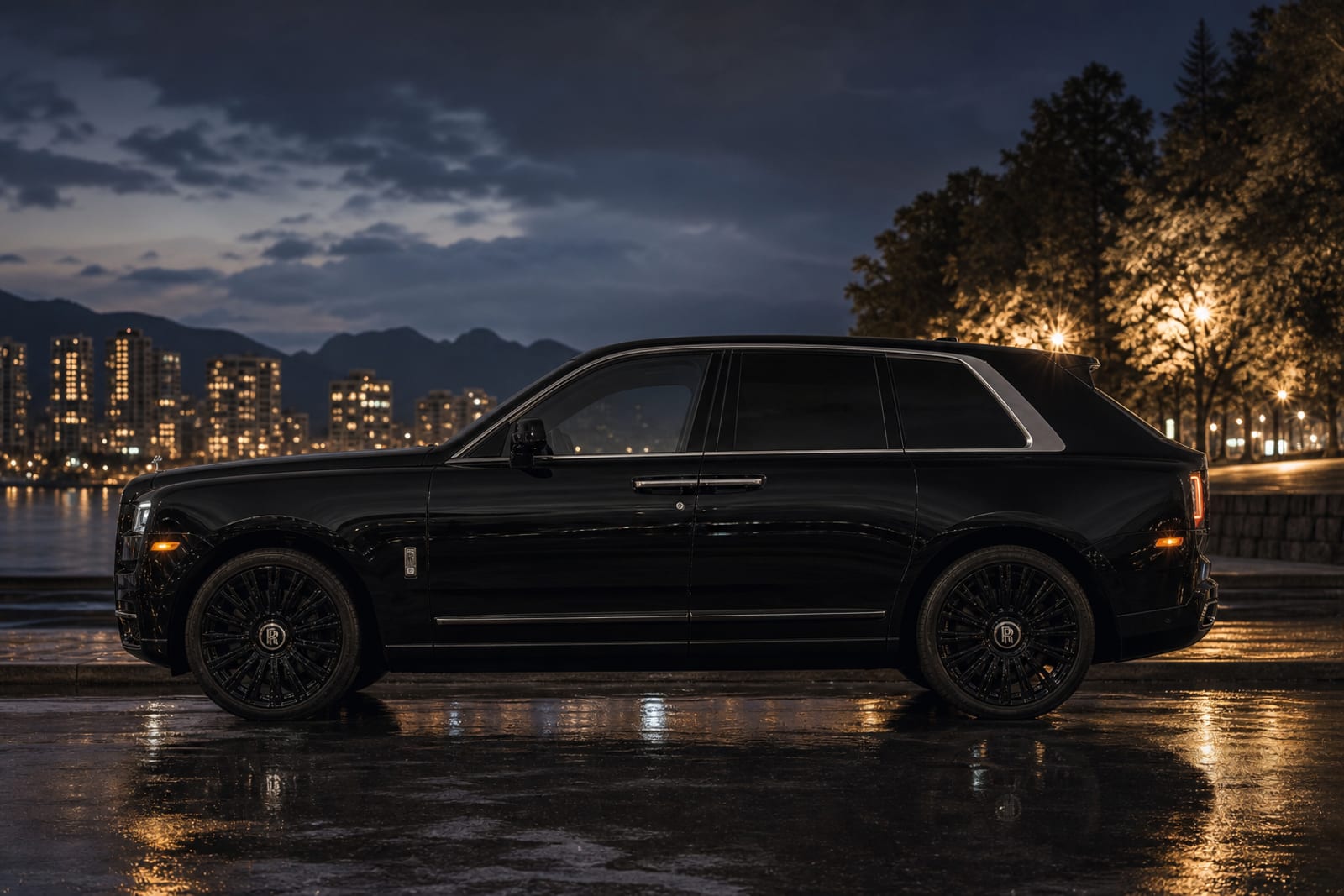 Black Rolls-Royce Cullinan 外观 3 温哥华豪车租赁